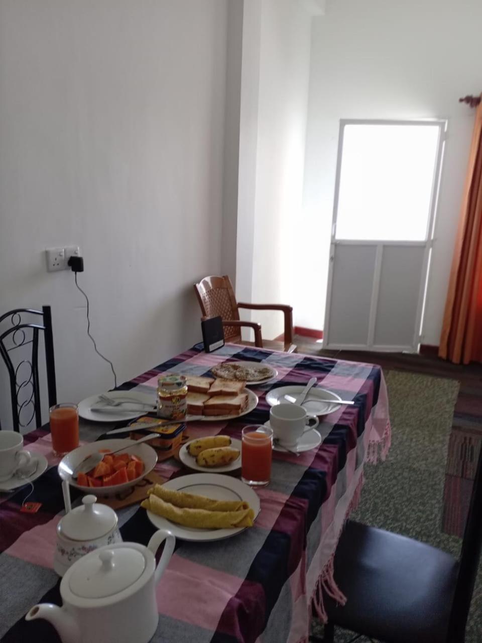 Frosty Heaven Guest House Nuwara Eliya Bagian luar foto